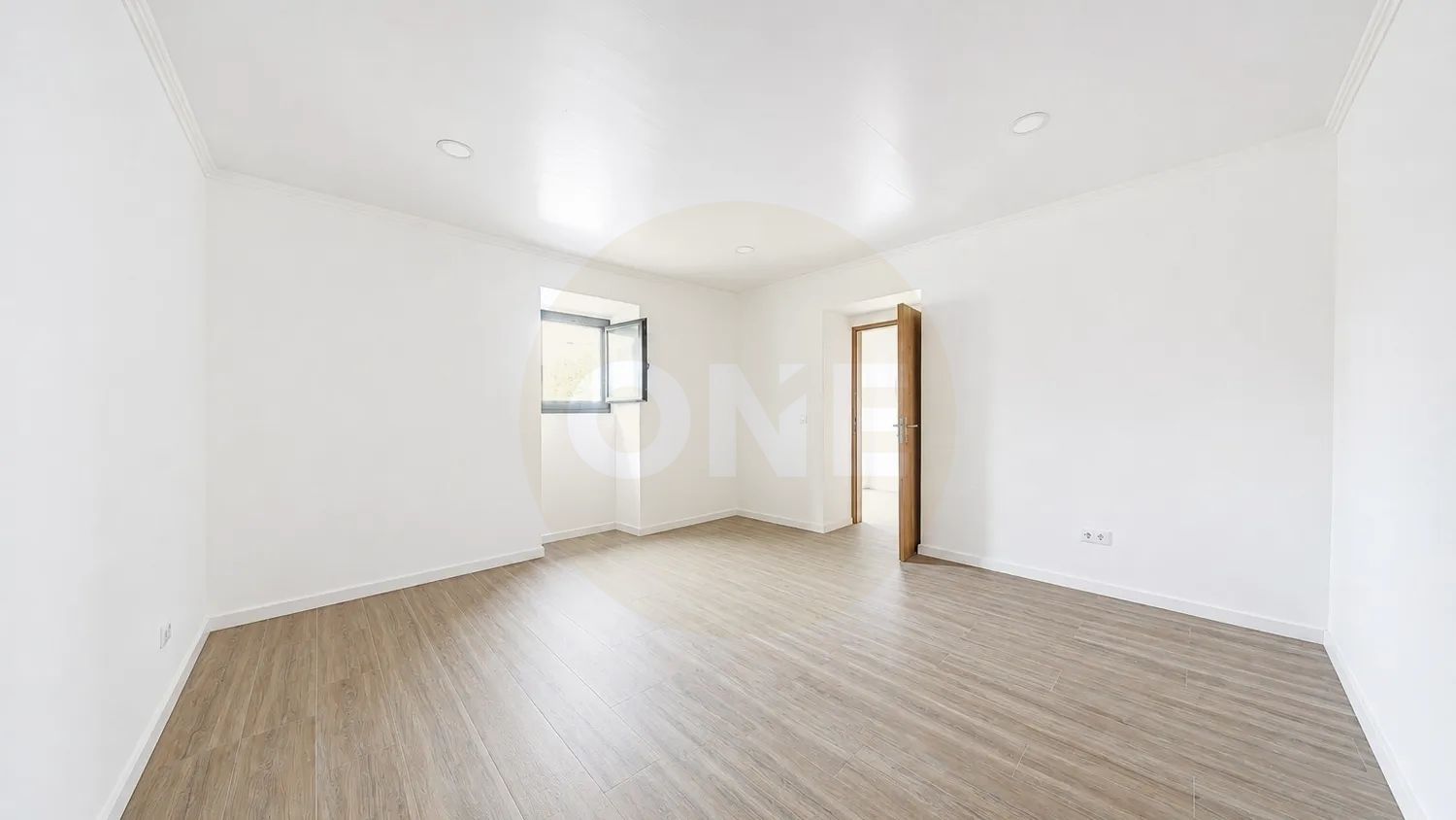 Moradia T2 Totalmente Renovada com Vista Mar | Fenais da Ajuda - 3