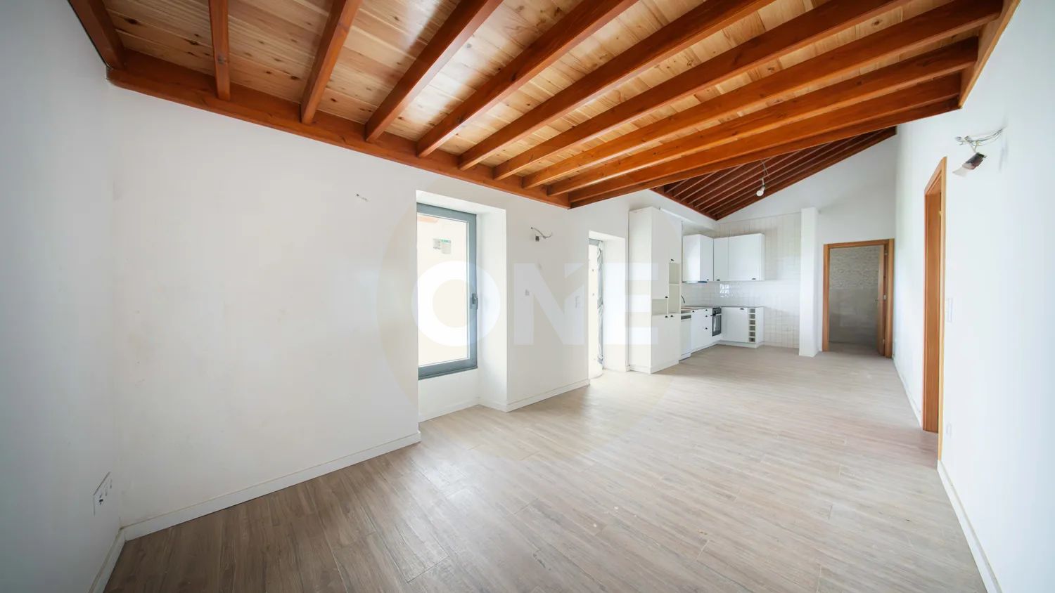 Moradia T2 Totalmente Renovada com Vista Mar | Fenais da Ajuda