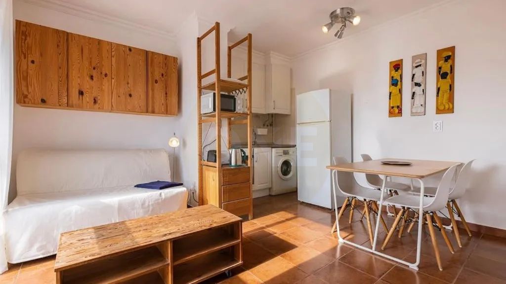 Furnished 1-Bedroom Apartment with Balcony and River View | Ajuda, Lisbon