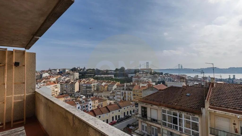 Furnished 2-Bedroom Apartment with Balcony and River View | Ajuda, Lisbon