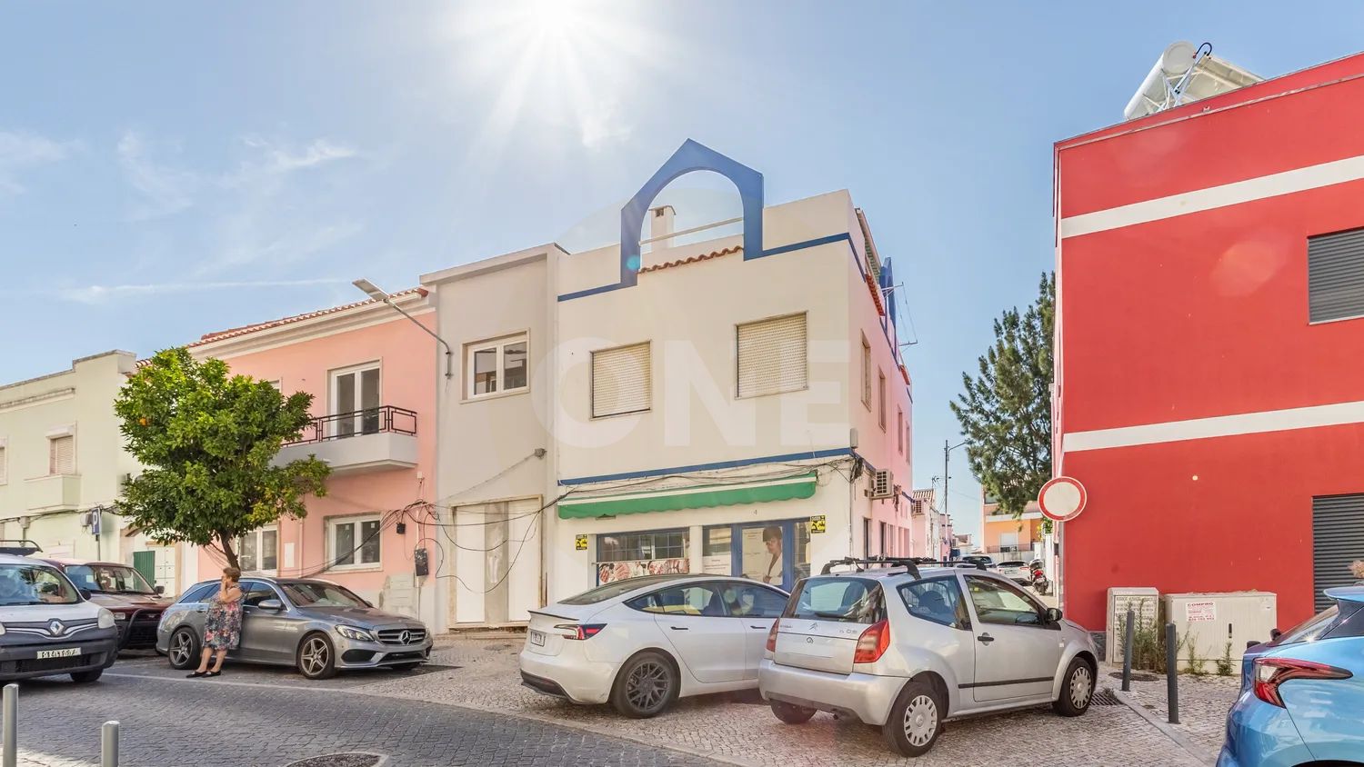 Prédio | 2 lojas + T4 | Vista rio | Póvoa de Santa Iria - 3