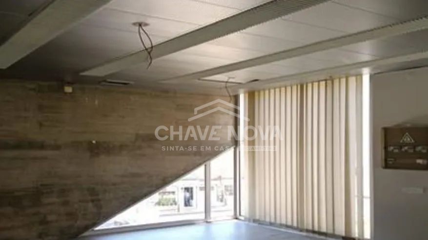Edifício Comercial no Centro da Malveira - 2