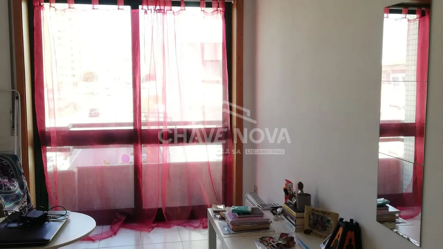 T1 para arrendamento junto à Rotunda da  Boavista, Porto - 3