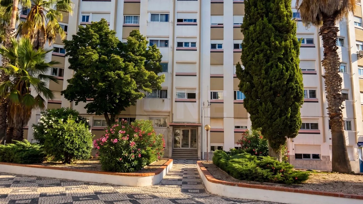 Appartement 2 chambres à louer à Linda-a-Velha