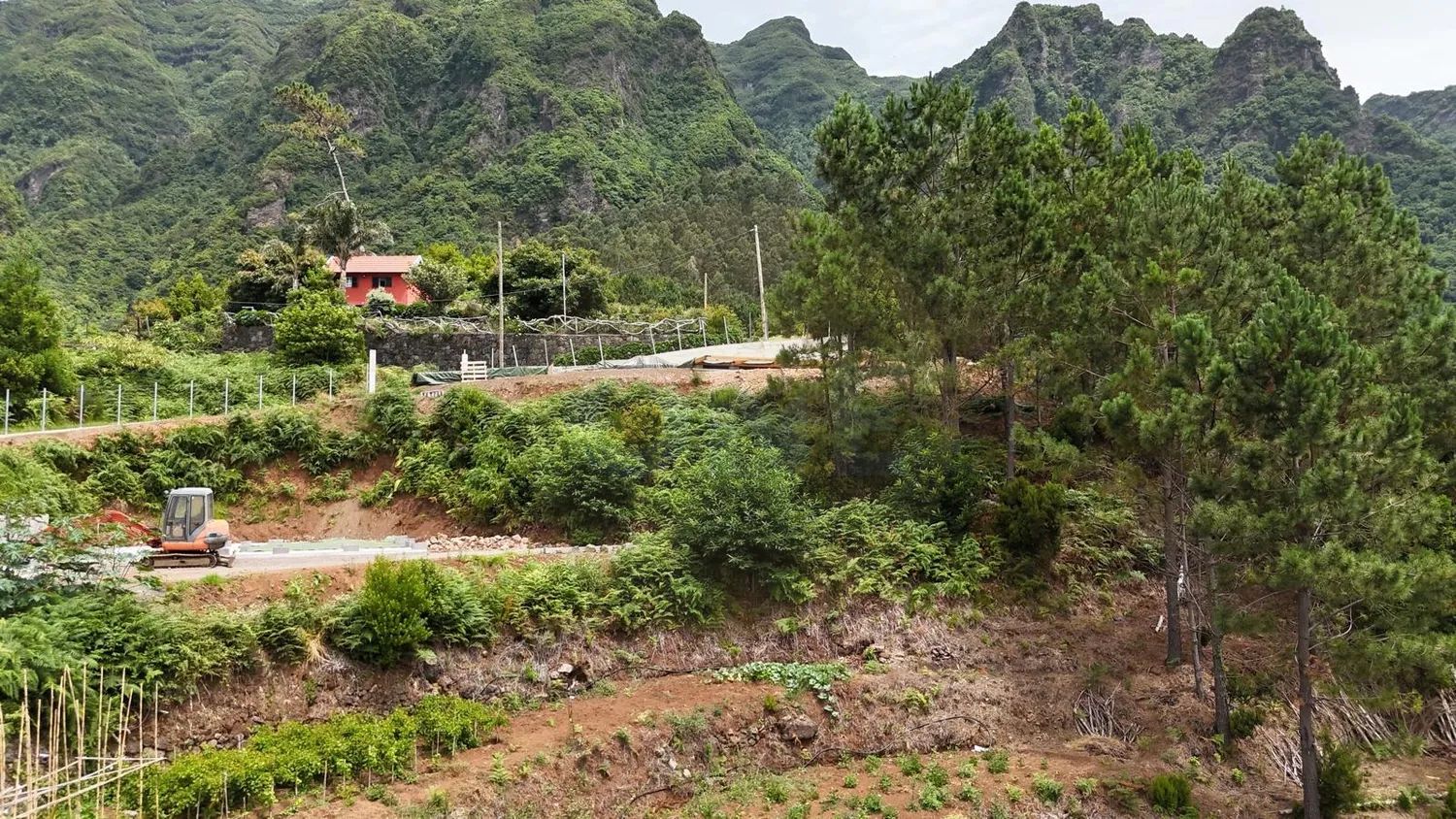 Estate for sale in Achada dos Judeus São Vicente Sea and mountain views - 2