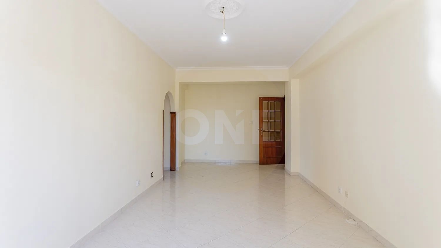 Apartamento T2 | Varanda e Arrecadação | Tapada das Mercês - 2