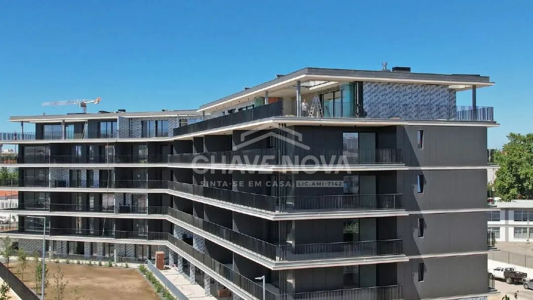 Apartamento T1 Novo c/ Lugar de Garagem em Santa Marinha (VL8) - 2