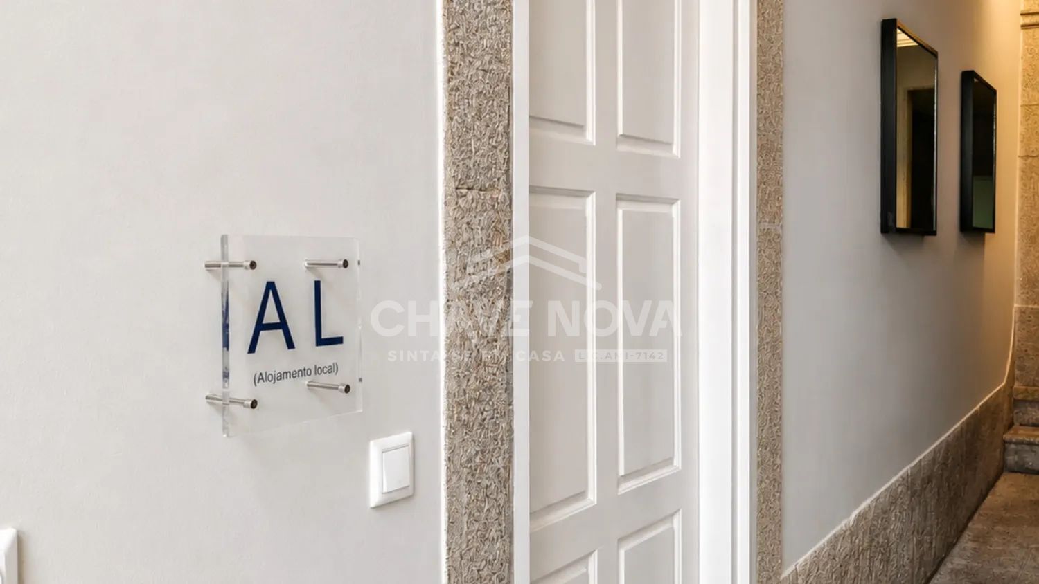 Prédio renovado no centro da cidade do Porto - 3