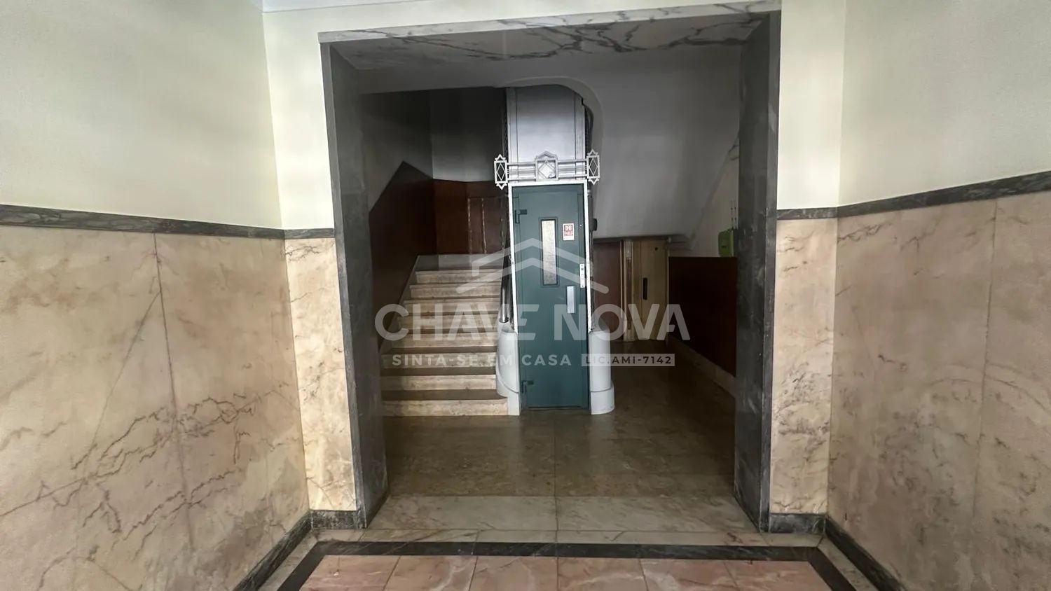 Elegante T5 com 200 m² nas Avenidas Novas | Em Remodelação - 2