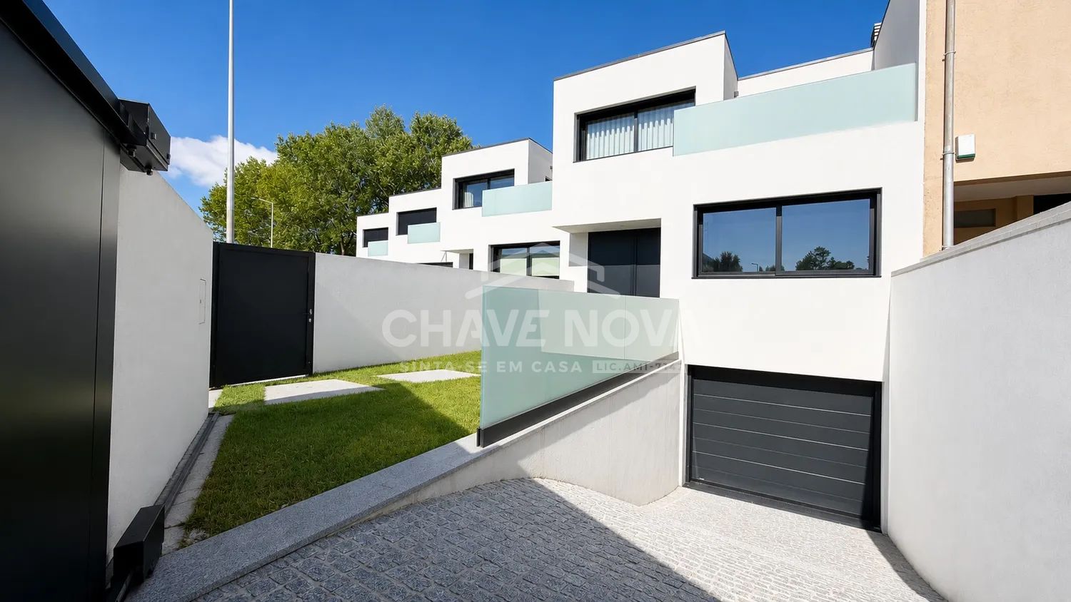 Moradia V4 c/jardim em Gulpilhares