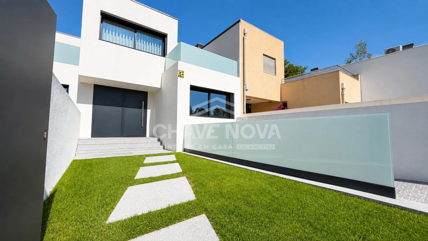 Moradia V4 c/jardim em Gulpilhares - 3