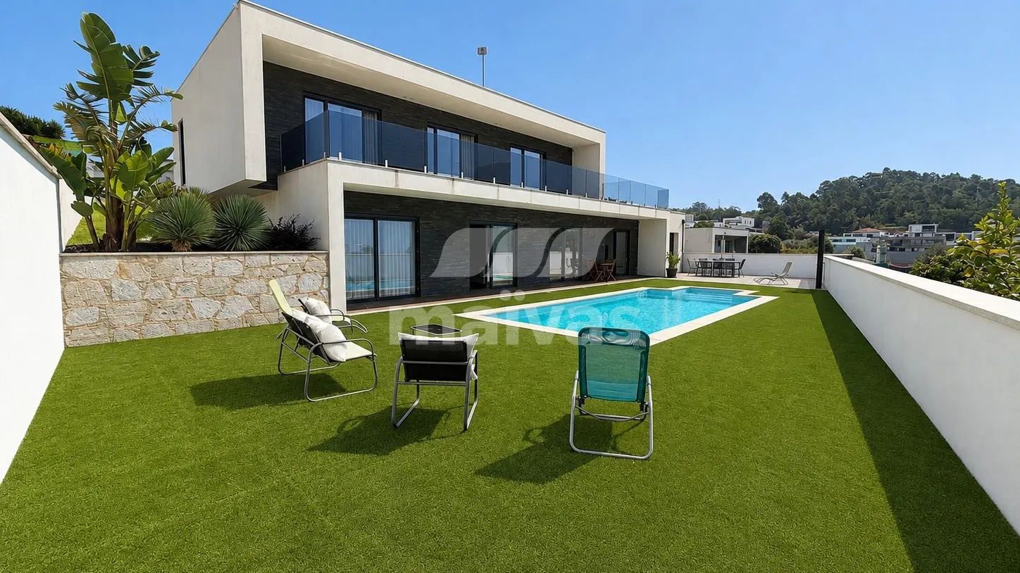 Moradia de Luxo T4 com Piscina Privada em Ponte de Lima