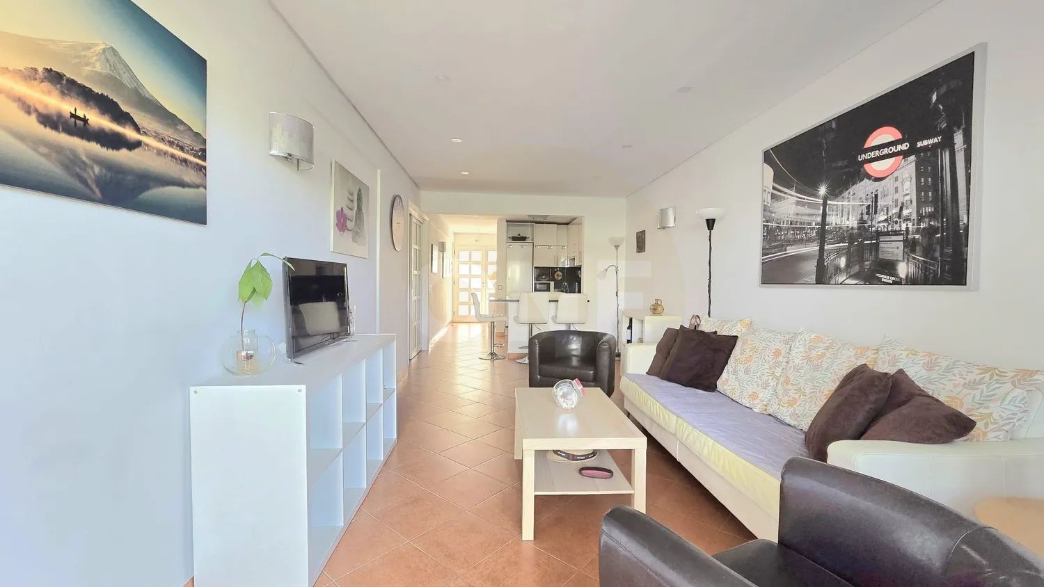 2-Bedroom Apartment in the Heart of Olhos de Água