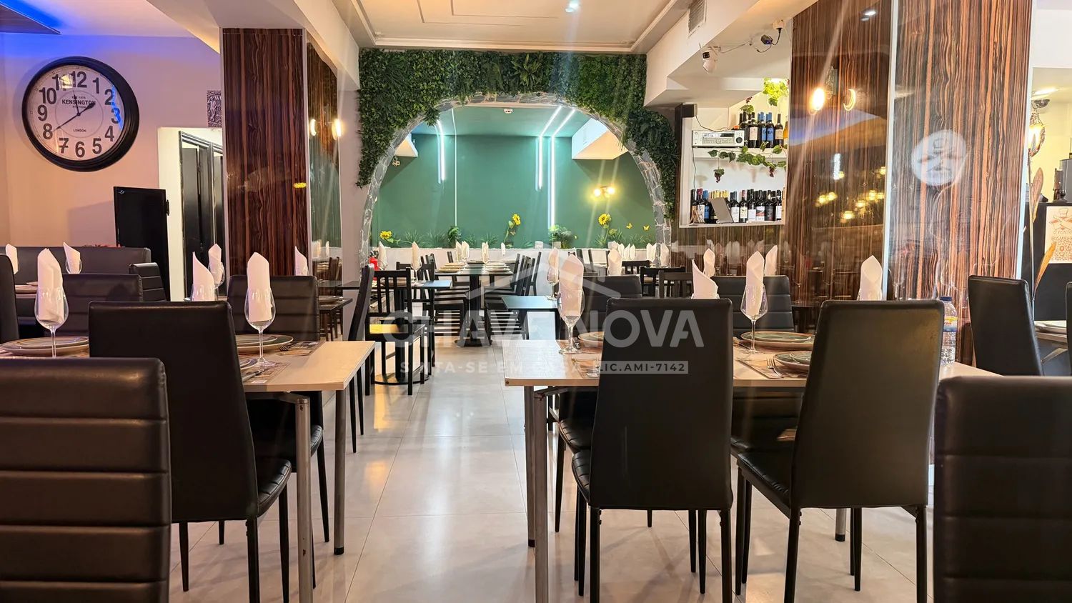 Restaurante Rio de Mouro em pleno funcionamento