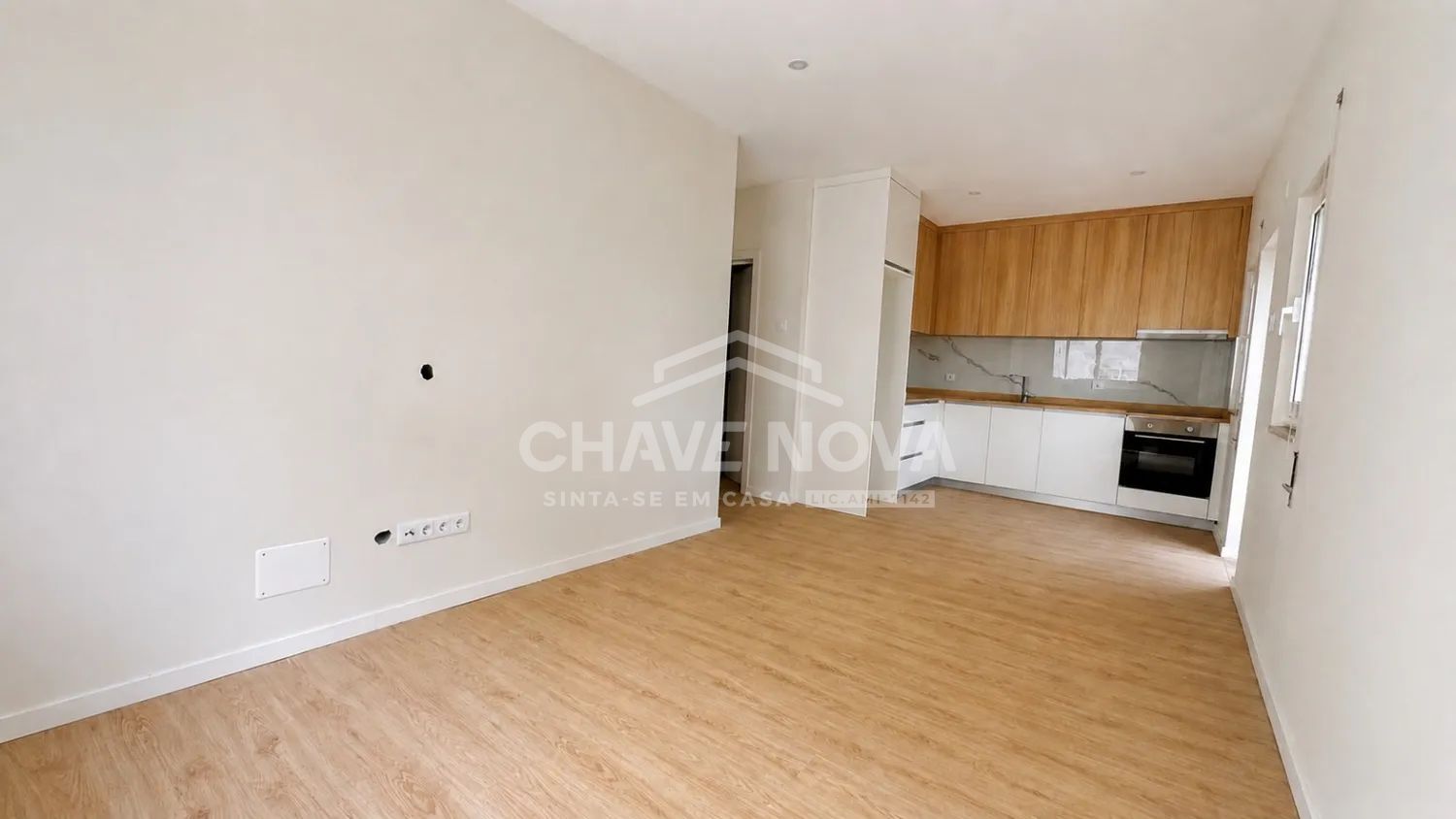 Andar moradia T3 totalmente remodelado | Jardim privativo | Garagem para 2 carros | Valadares - 2