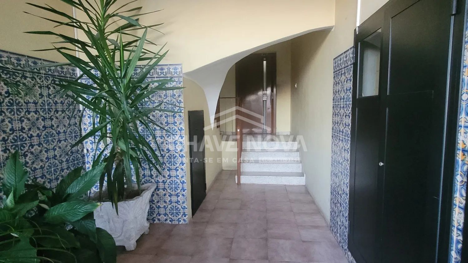 T2 P/ ARRENDAMENTO - São Romão do Coronado (Próx. da Estação de Comboio) - 2