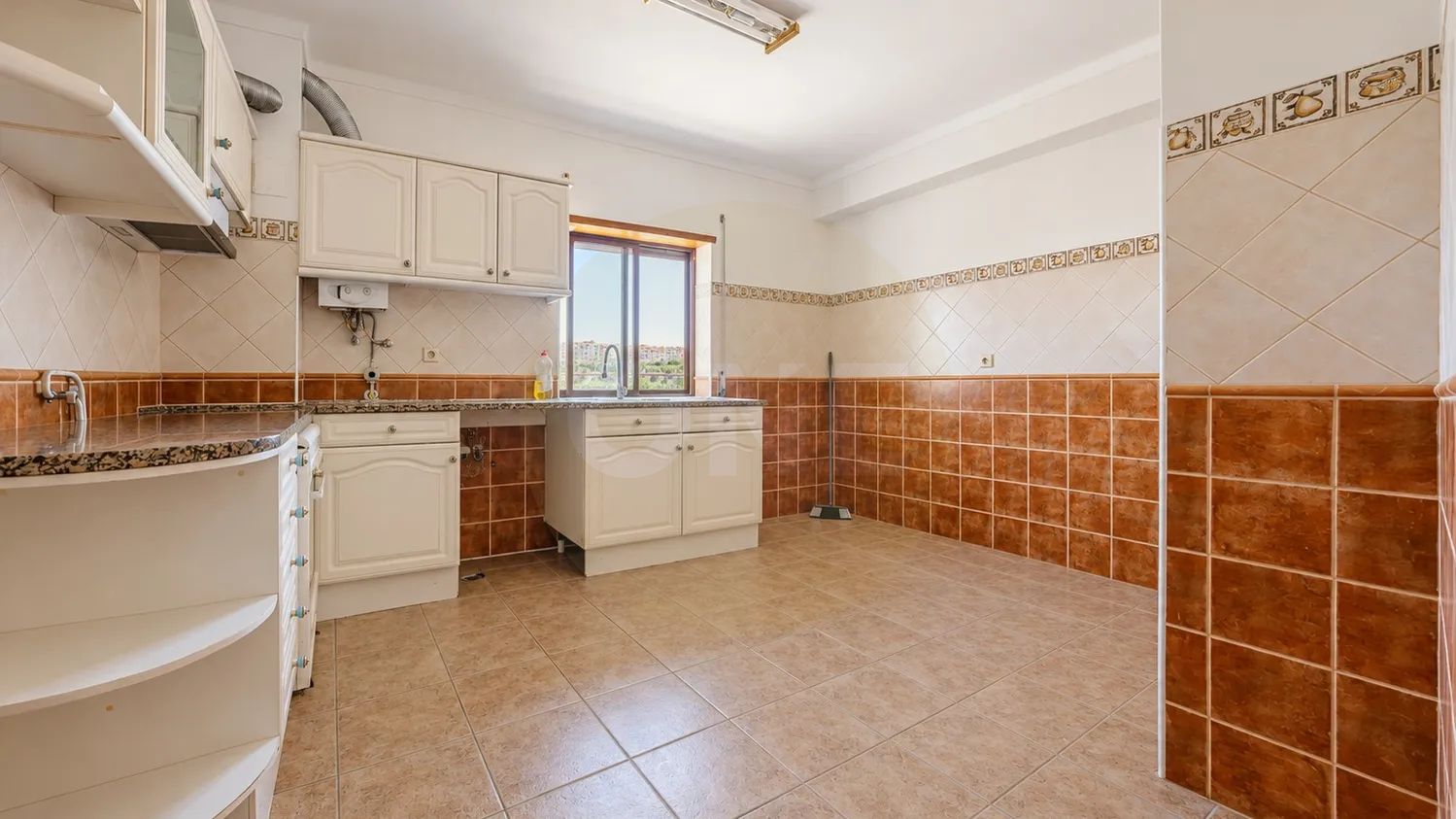 Apartamento T3 no Centro de Anadia - 3