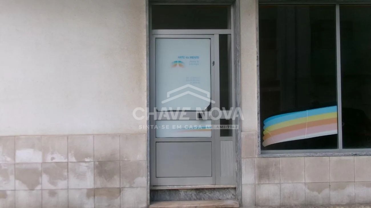 Loja com arrecadação na Baixa da Banheira  - 2