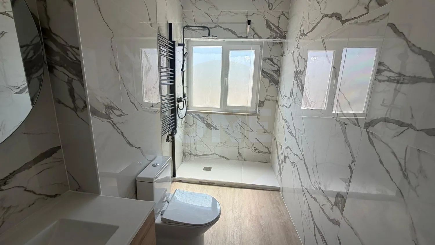 Renovated and equipped 2+1 bedroom apartment in Barreiro - 2