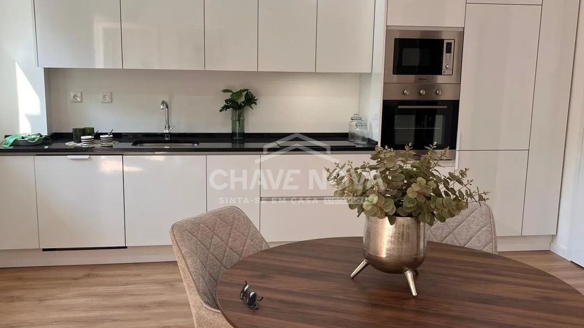 T3 em Remodelação total com varanda em todos quartos - 3