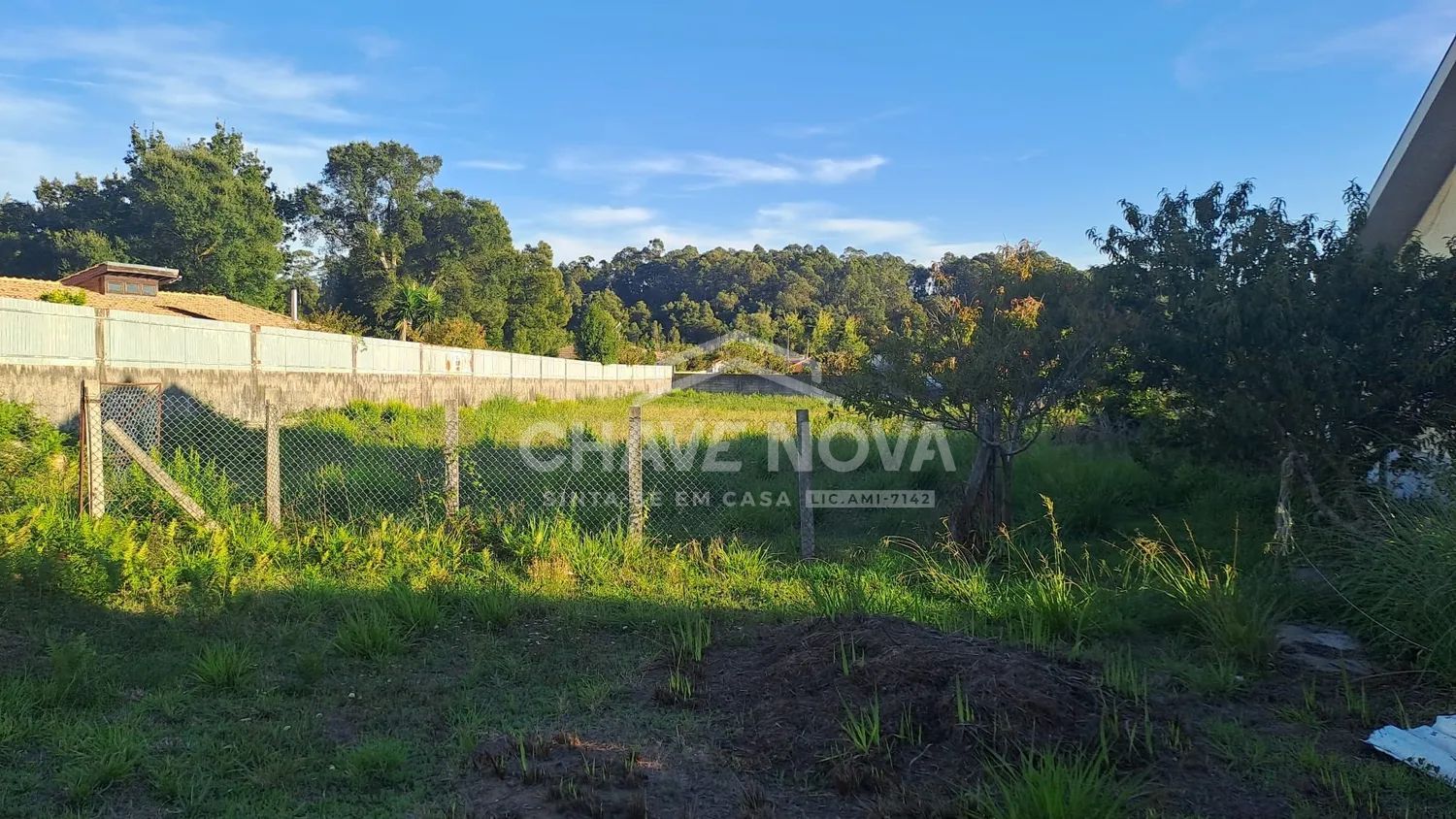 Terreno Urbano para construção de moradia de 4 frentes, Grijó, Vila Nova de Gaia, Porto