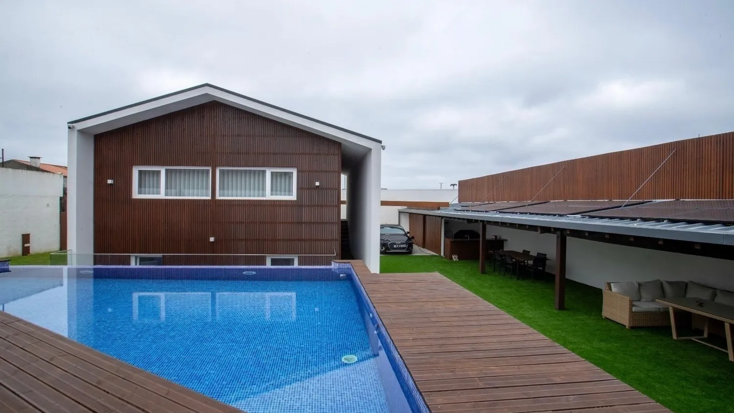 3-Bedroom Villa with Swimming Pool and Sea View in Labruge - 3