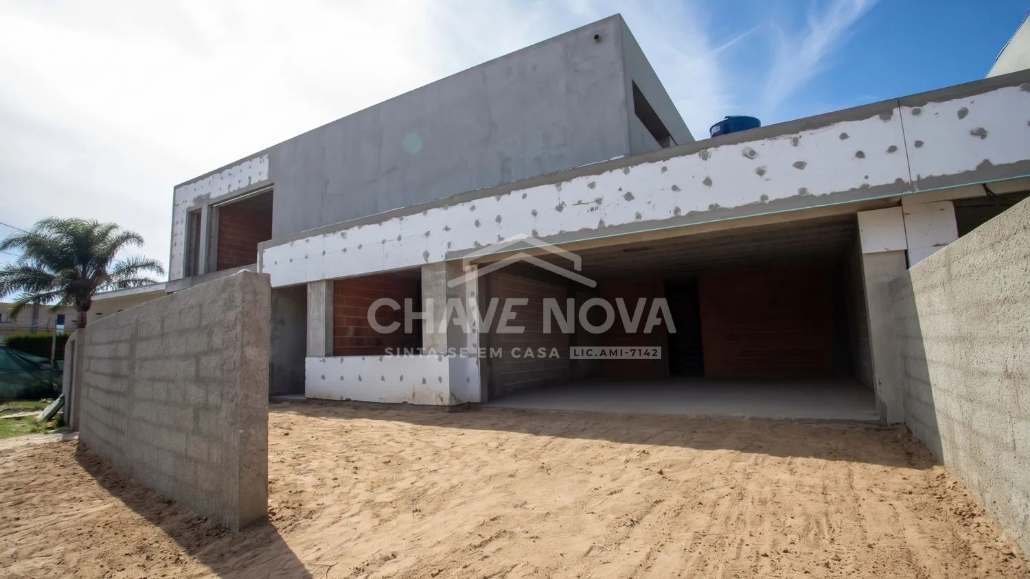 MORADIA T4 | 4 SUITES | PISCINA | 2 PISOS | GARAGEM PARA 2 CARROS | SÃO FÉLIX DA MARINHA