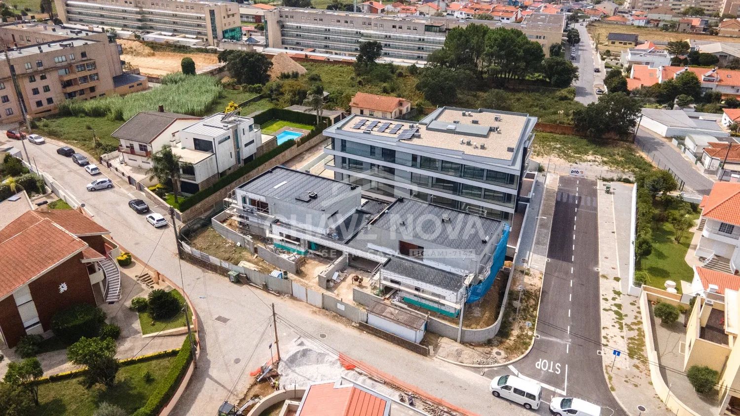 MORADIA T4 | 4 SUITES | PISCINA | 2 PISOS | GARAGEM PARA 2 CARROS | SÃO FÉLIX DA MARINHA - 3