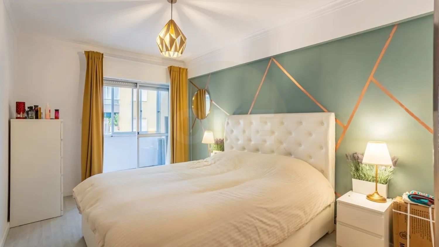 Apartamento T2 Renovado | Casal de São Brás  - 3