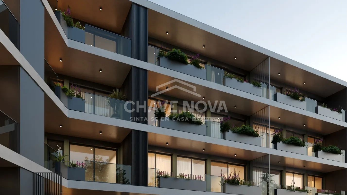 Apartamento T1 Novo c/ Terraço e Lugar de Garagem em Santa Marinha (Coimbrões)