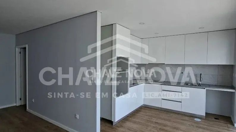 Moradia T1+1, para arrendamento em S. Félix da Marinha. - 3
