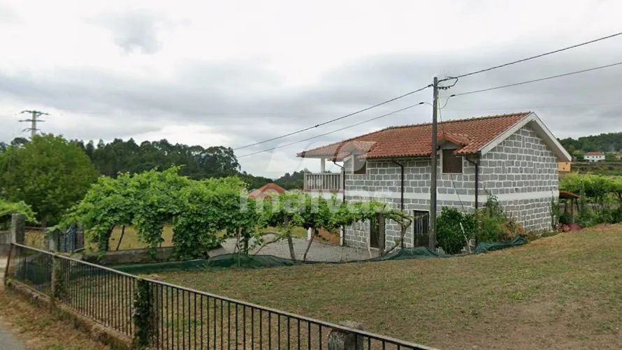Moradia T3+1 em Arcos de Valdevez