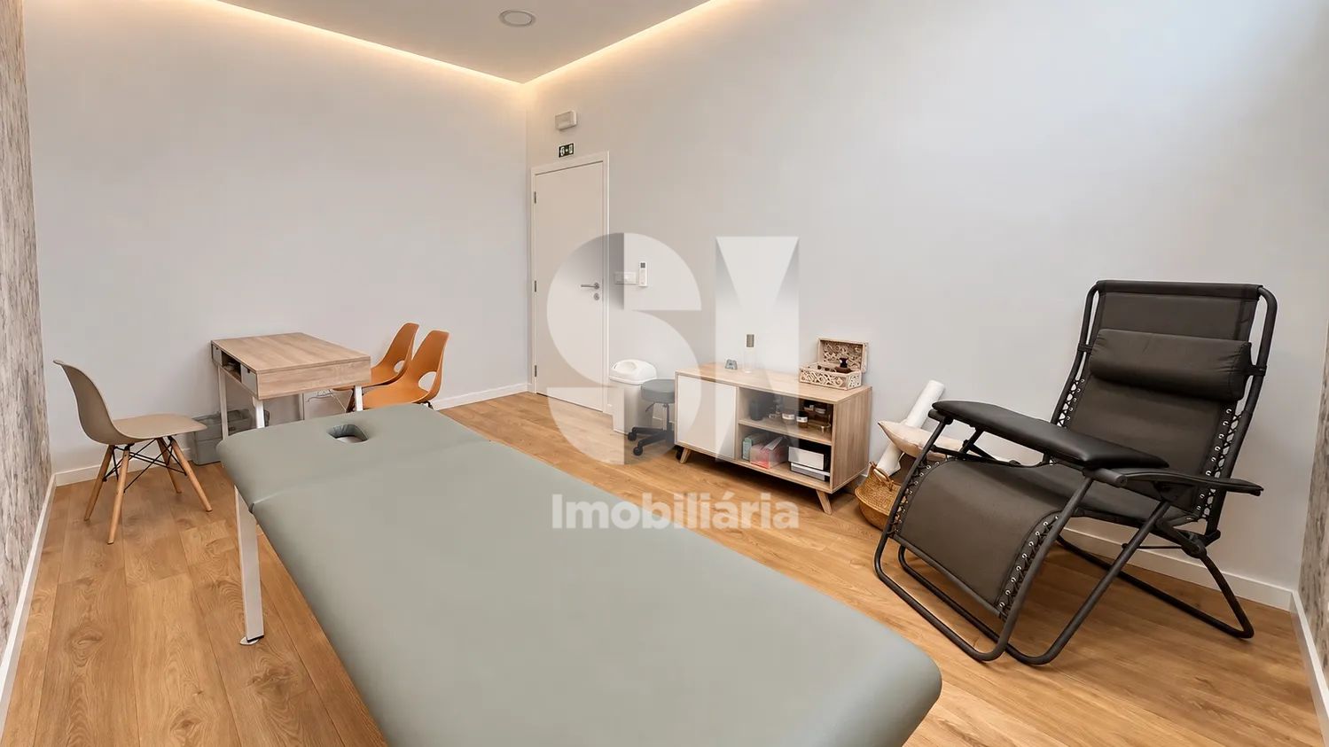 LOJA NO CENTRO DE ALCOBAÇA | 41 m² | Equipada | Potencial para habitação  - 2