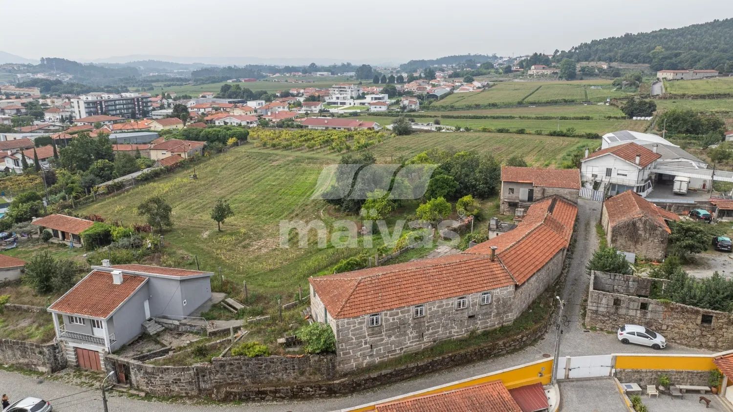 Moradias para Reabilitar com 1.140 m² de Terreno | Vila Nova de Famalicão