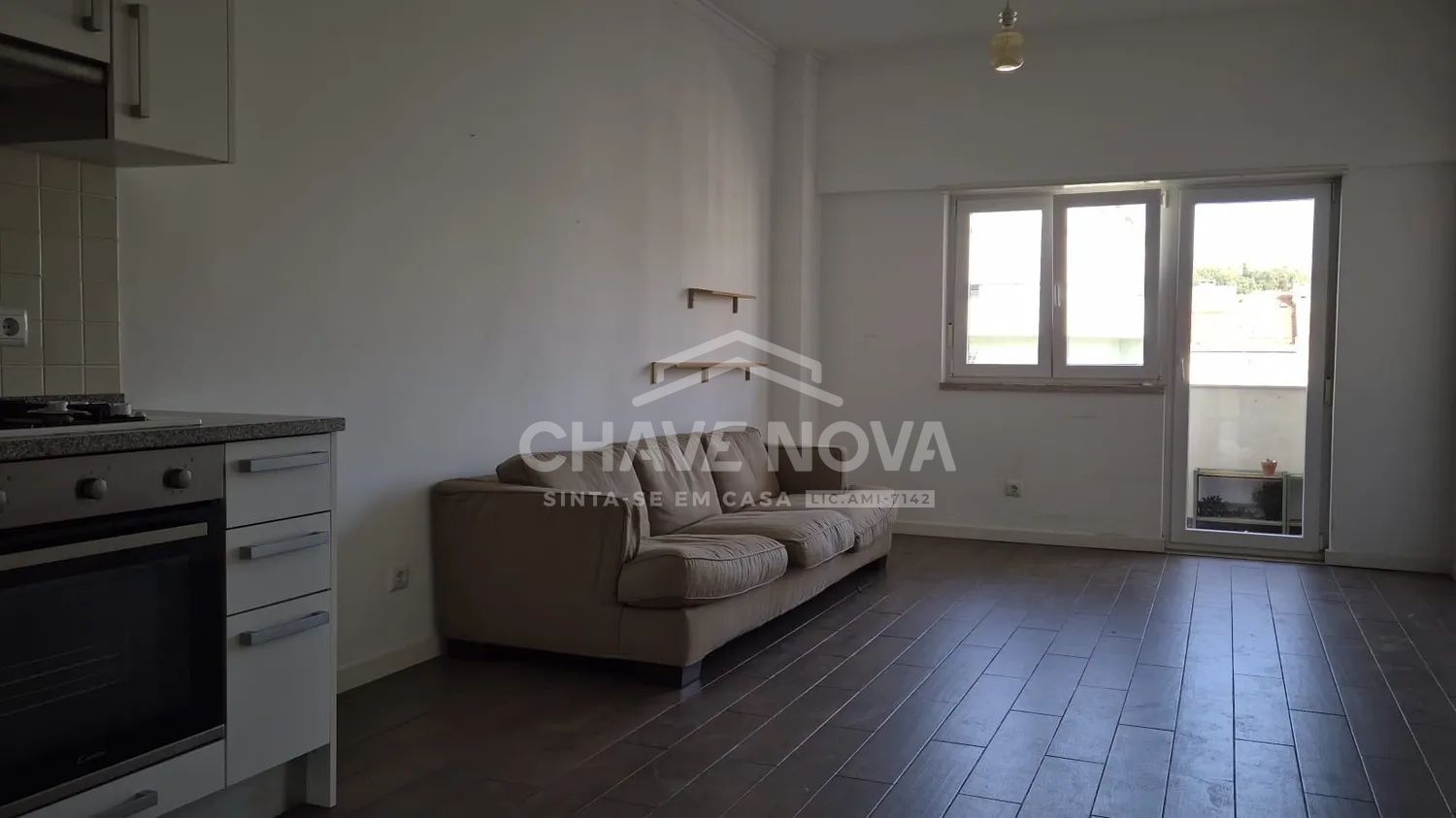 Apartamento T1 Situado Rua José Estevão, Lisboa, Arroios  - 2