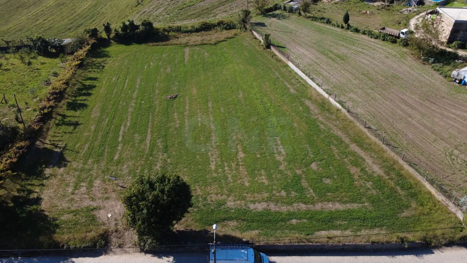 Terreno Urbano em Silveiros, Barcelos - 2