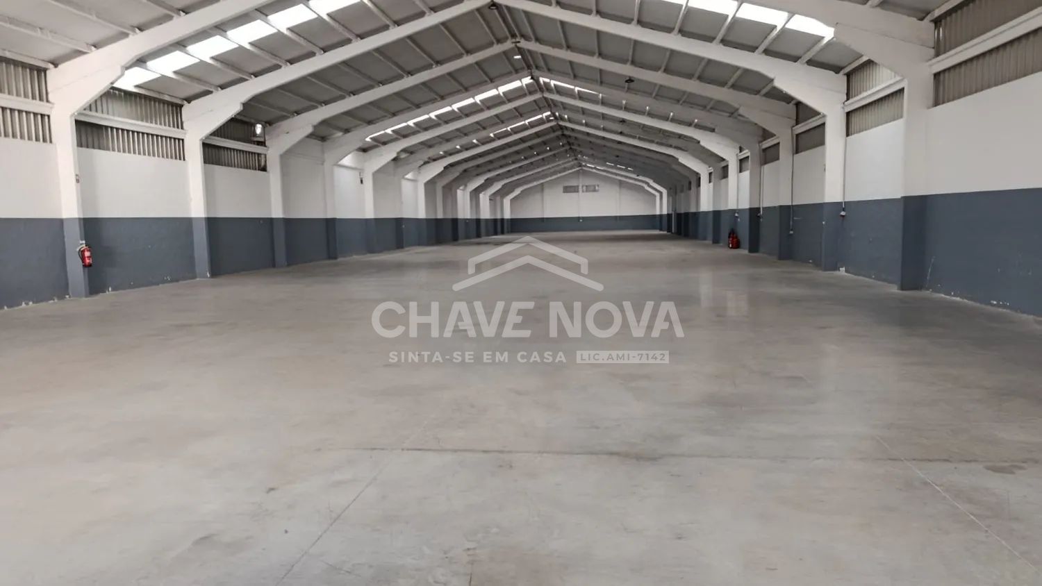 ARRENDAMENTO  Armazém na Zona Industrial de Rio Meão! - 3
