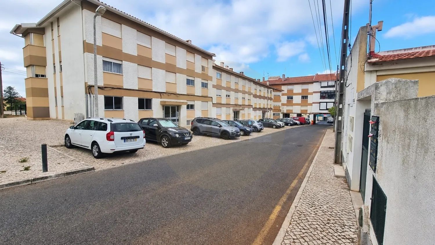 Apartamento T2 + T1 Centro Parede