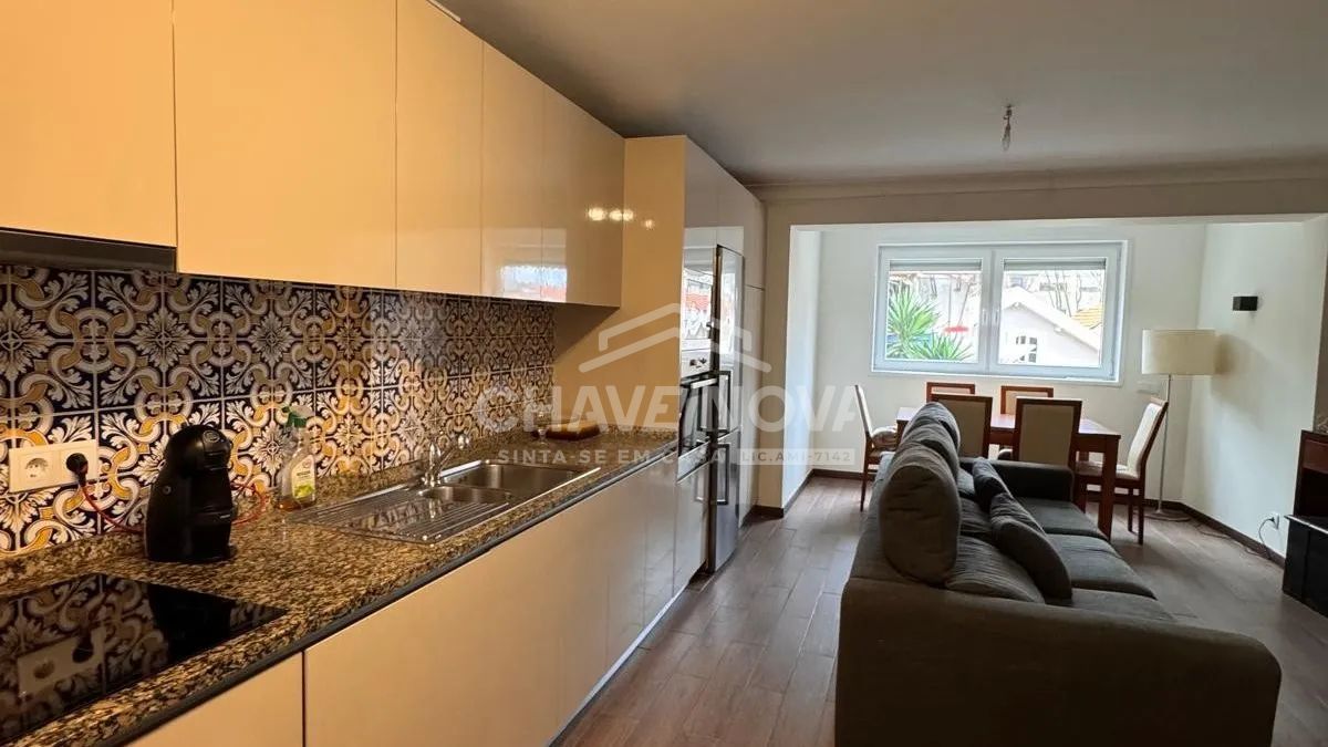 Arrendamento Apartamento T3 Duplex na Foz  - Mobilado e com Cozinha Equipada - 2