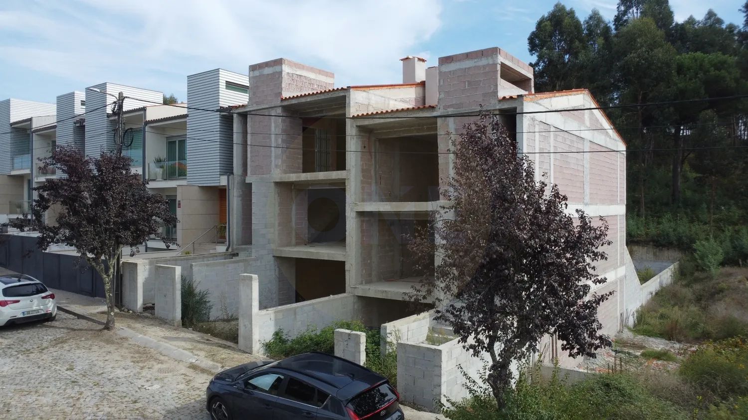 Duas moradias e Dois lotes para construção | Penafiel | 448.000,00€ - 2