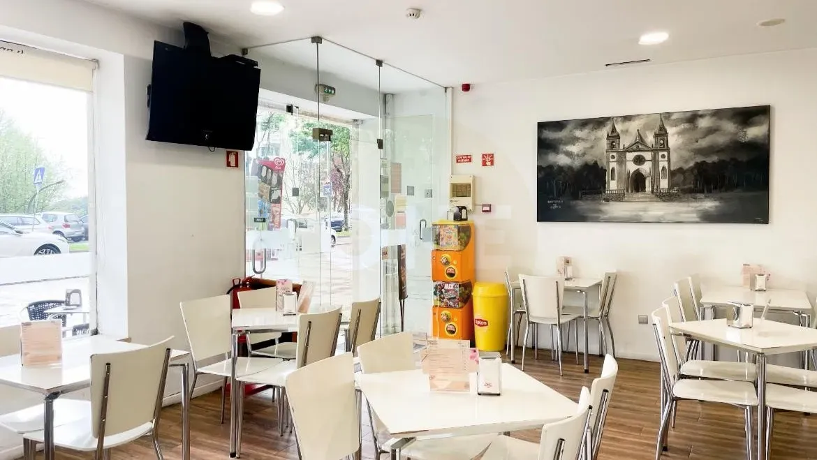 PASTELARIA / PADARIA À VENDA - EXCELENTE LOCALIZAÇÃO EM BRAGA - 2