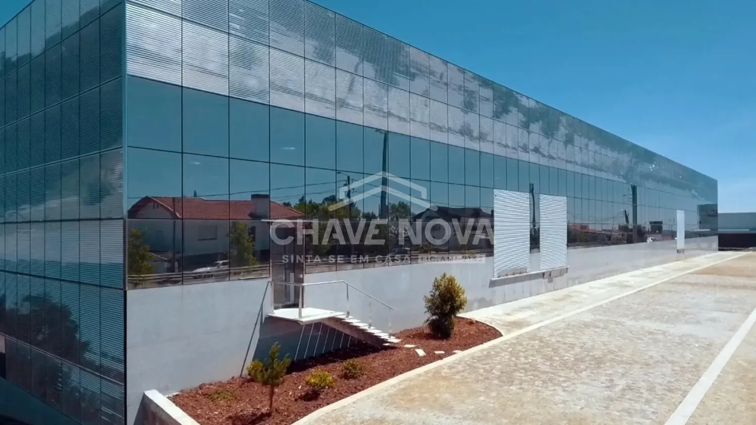 Aluguer de Armazém com 2.500m2 em Escapães - S.M.Feira - 3