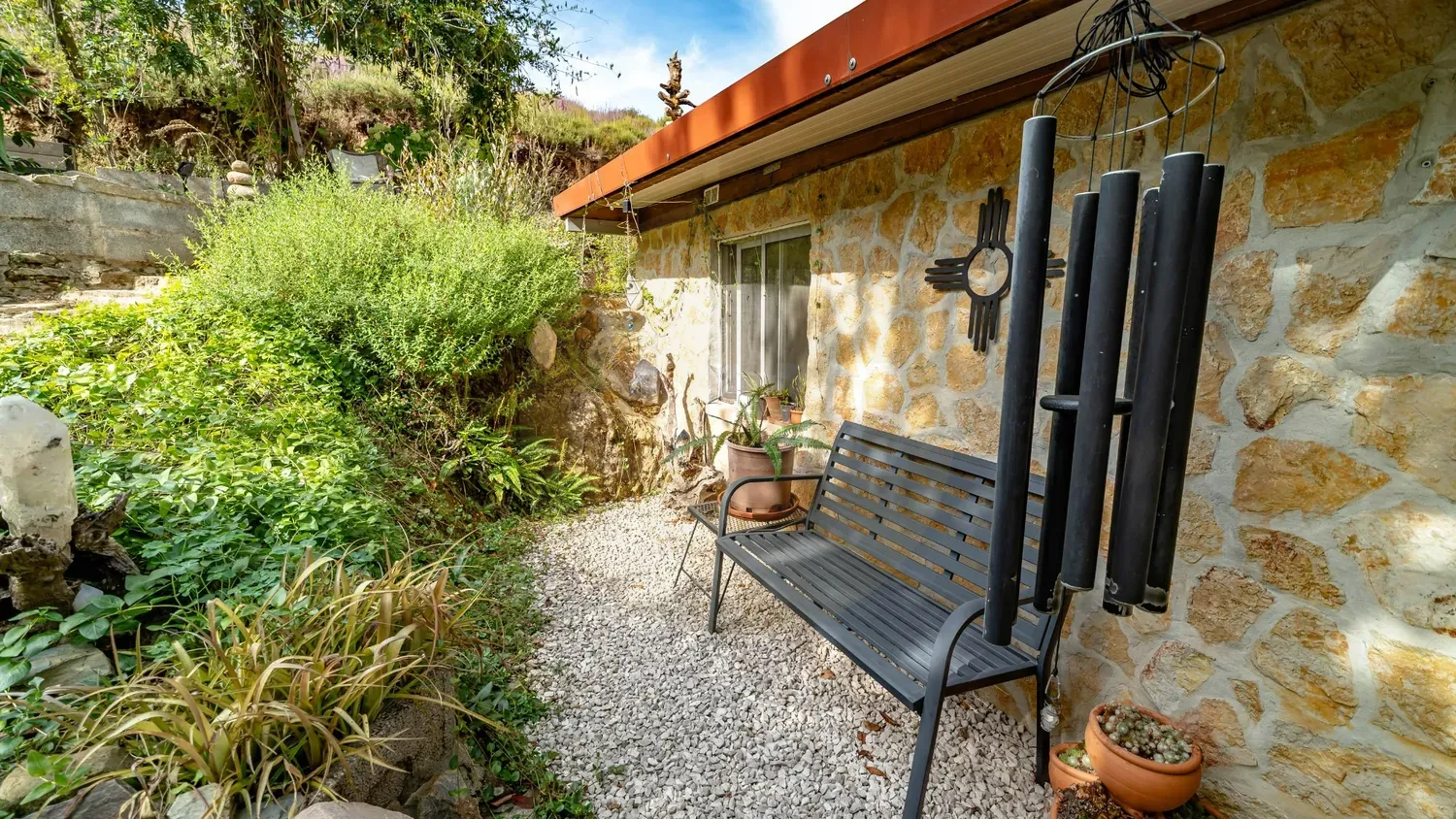 An Exceptional Property in Sync with Nature | Graça - 3