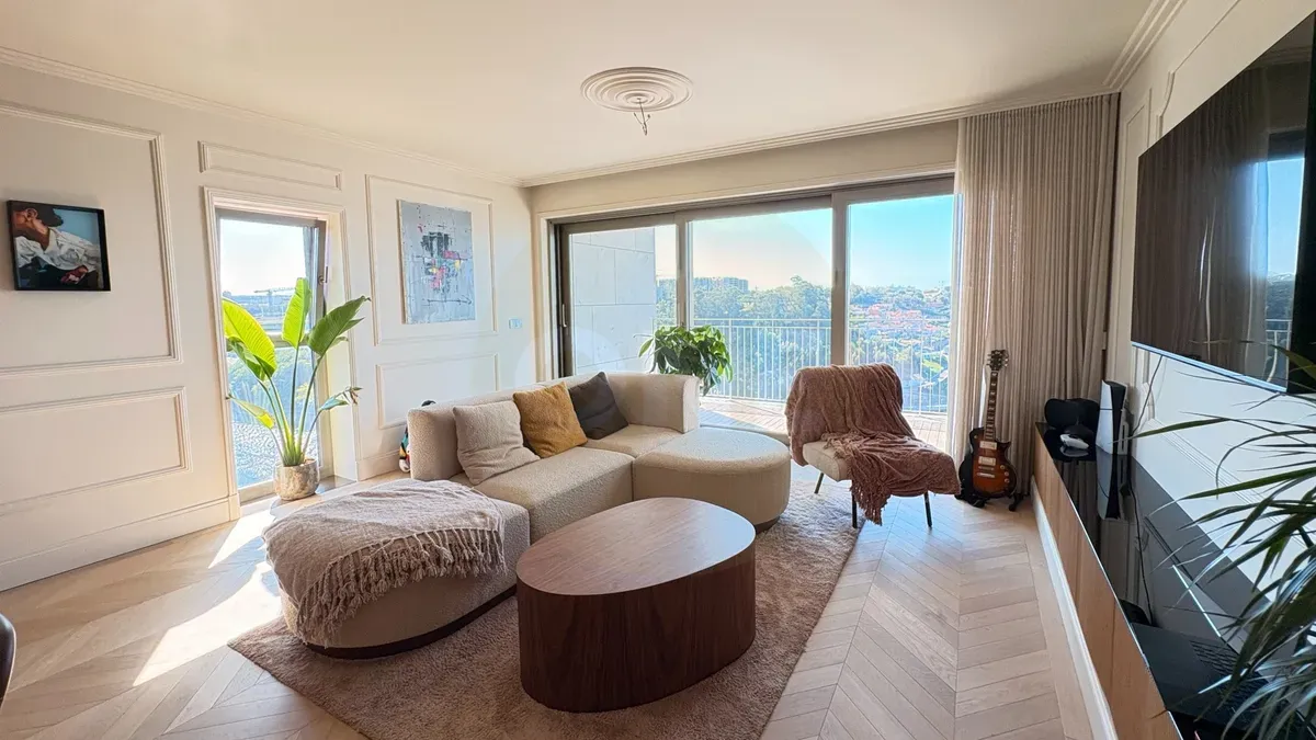 Apartamento T3 com vista para o Rio Douro - 2