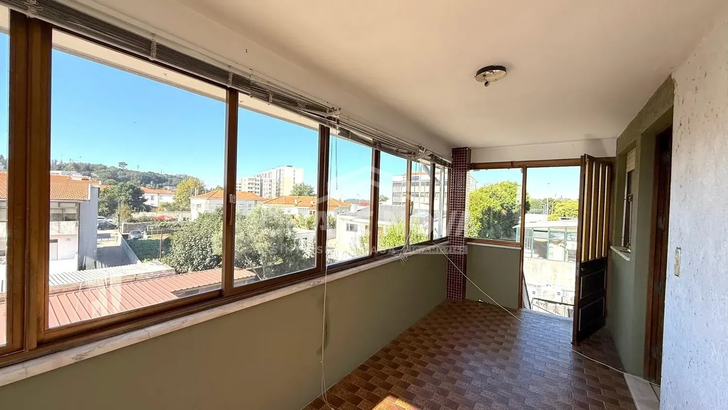 Apartamento/Andar moradia T1+1 c/lugar estacionamento, Continente Bom Dia Carvalhos, Pedroso! - 2