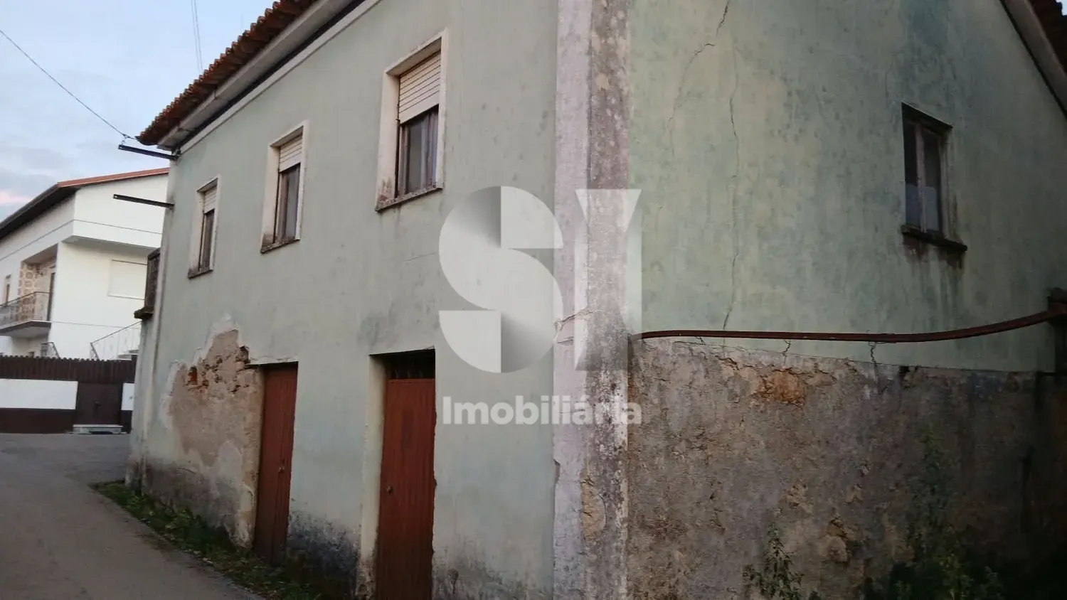 3-Zimmer-Haus zur Sanierung in Casais - Arrifana / Vila Nova de Poiare - 2