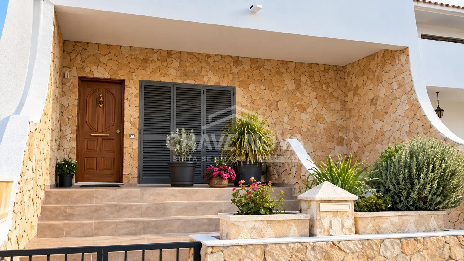 Maison T3+1 avec jardin à Gambelas, Faro