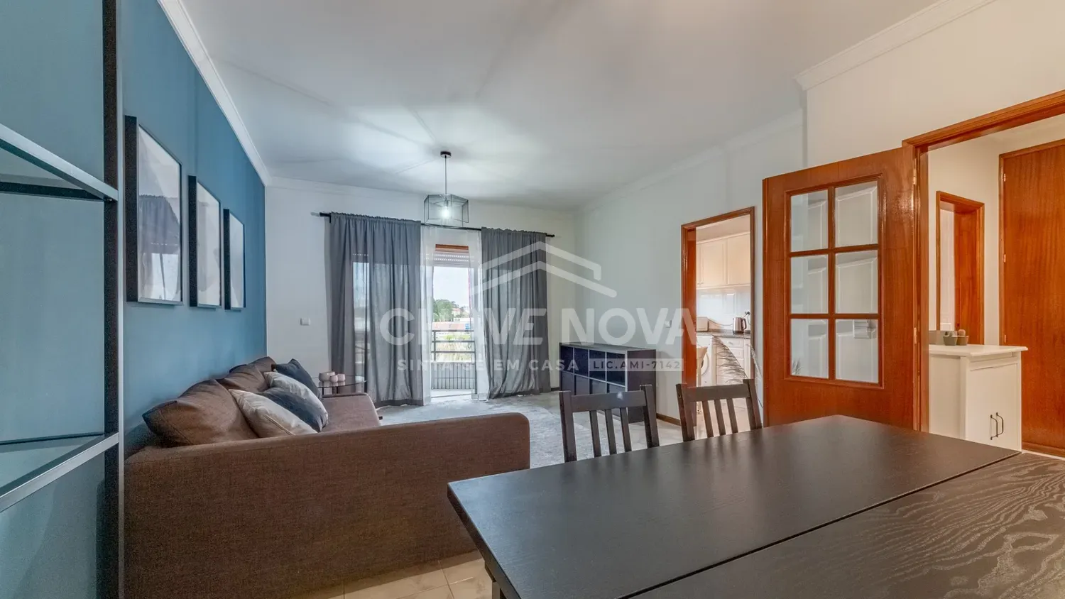 Apartamento T2+1 mobilado, próximo ao Mercadona, em Oliveira do Douro - 2