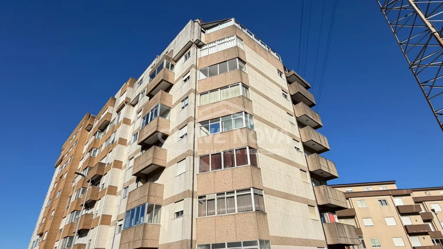 Apartamento T3 em Oliveira do Douro - 2