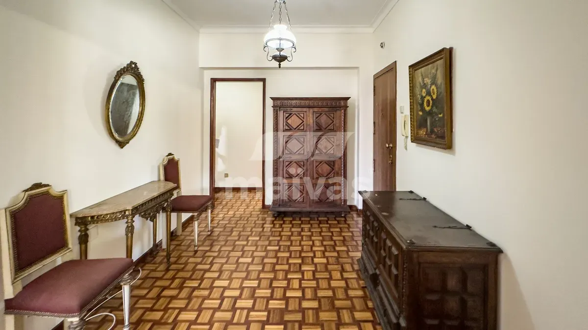 Furnished and Equipped 3+1 Bedroom Apartment on Av. João XXI – Braga Center - 3